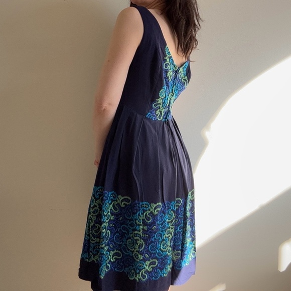 Vintage Navy Blue and Green Embroidered Linen Dress - Picture 3 of 13